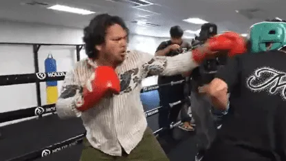Marcos Chino Maidana beri pelajaran keras pada streamer yang pukul terlalu keras saat sparring