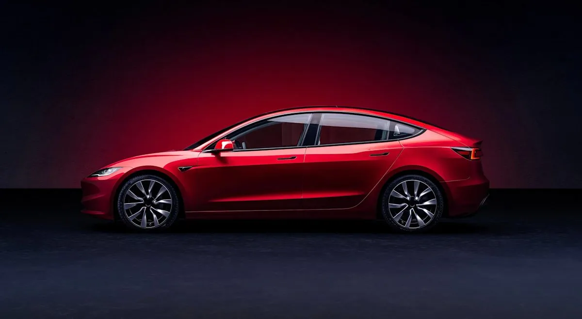 Mercedes EQA, Hyundai IONIQ 5, dan BMW i4 kalahkan Tesla dalam studi baterai EV