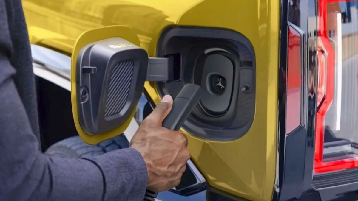 Mobil listrik GM model 2027 akan menggunakan port pengisian daya NACS standar Tesla