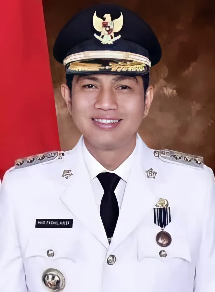 Muhammad Fadhil Arief menjabat sebagai Bupati Batang Hari dua periode