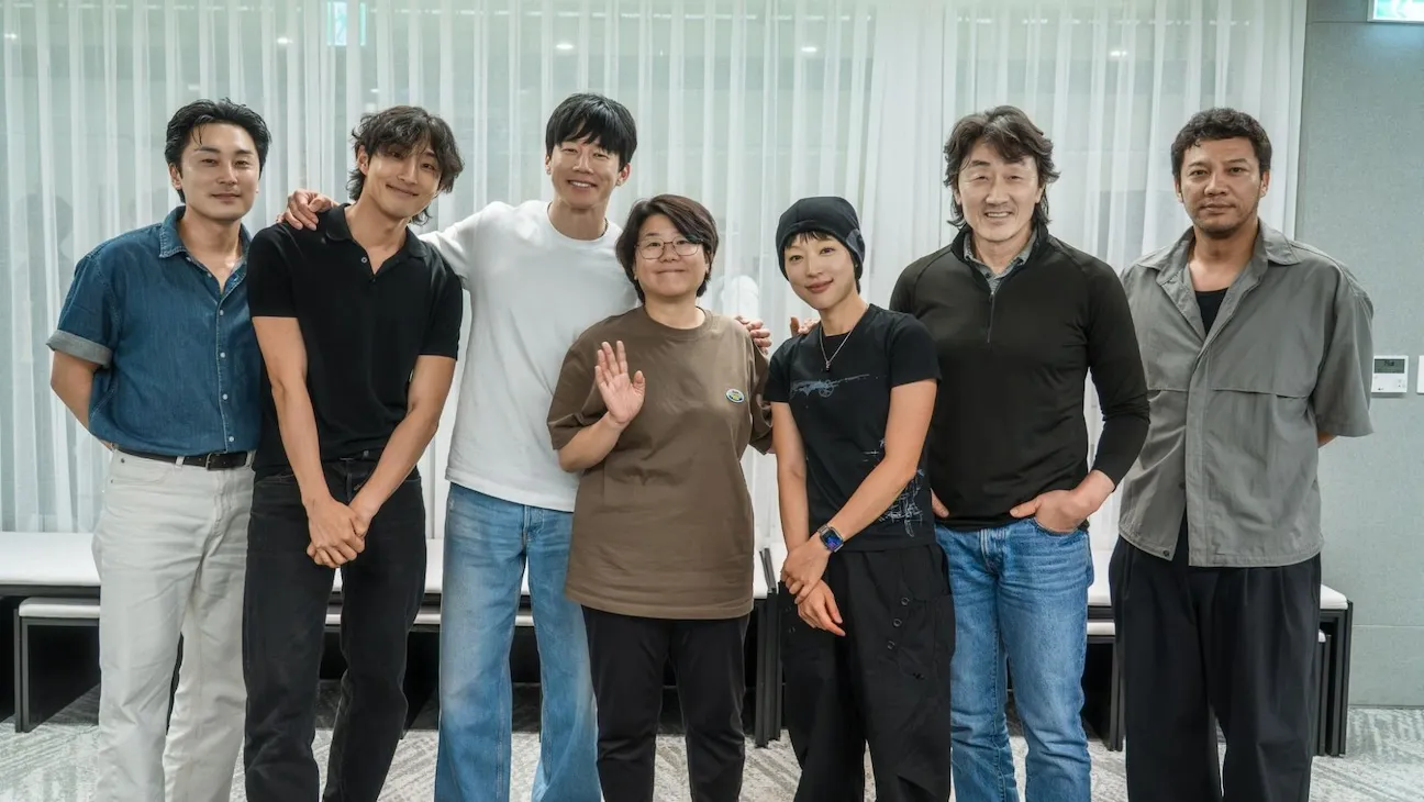 Netflix umumkan serial action noir The Shooter dibintangi Lee Jung-eun dan Kim Moo-yul