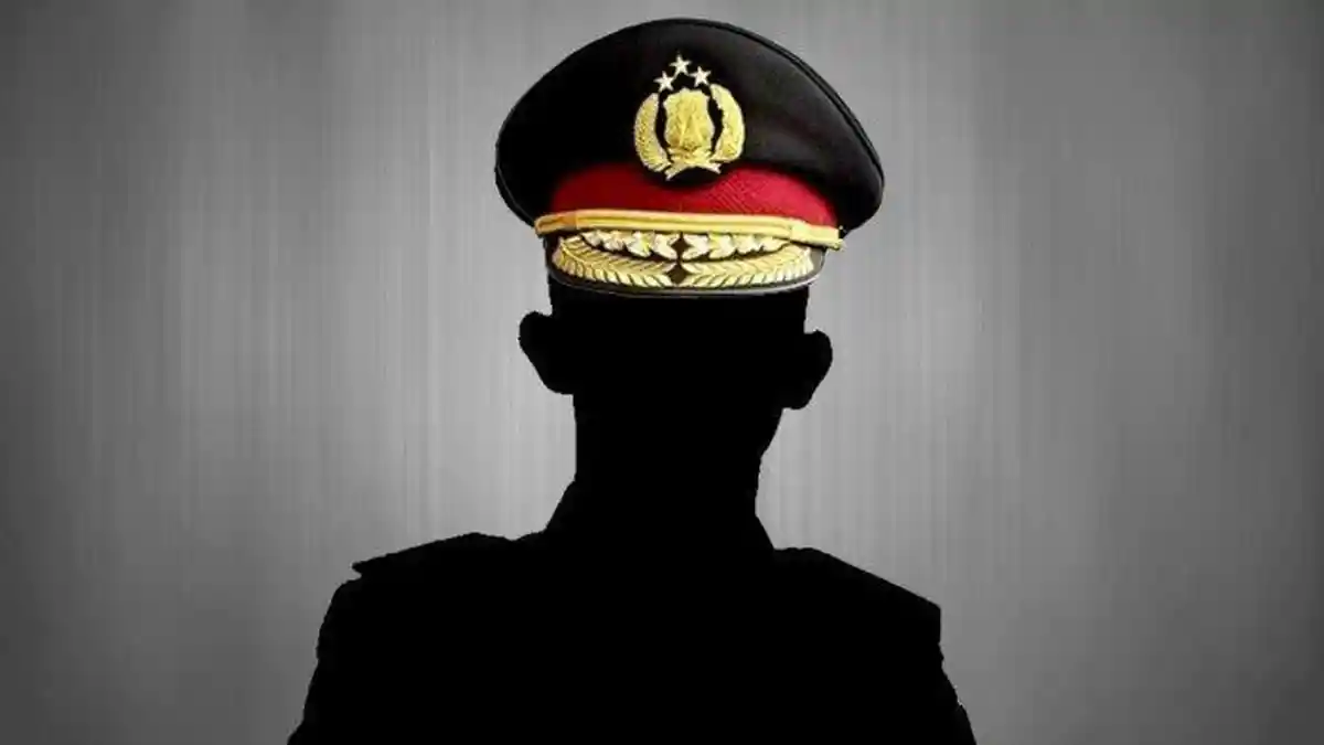 Dua oknum anggota Polda Jambi dipecat tidak dengan hormat akibat kasus penipuan seleksi Bintara Polri