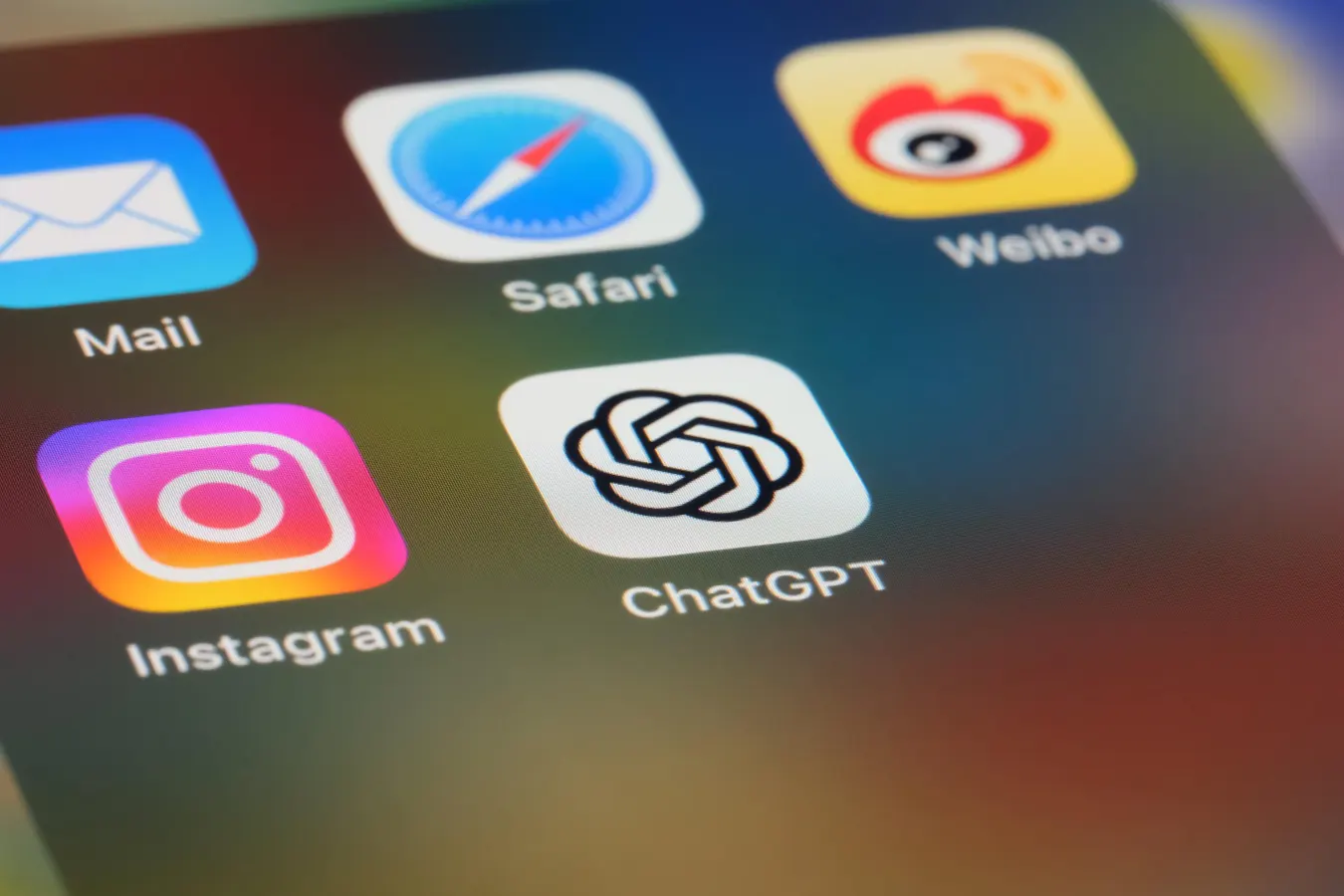 OpenAI luncurkan ChatGPT for Teens dengan fitur keamanan ketat dan kontrol orang tua