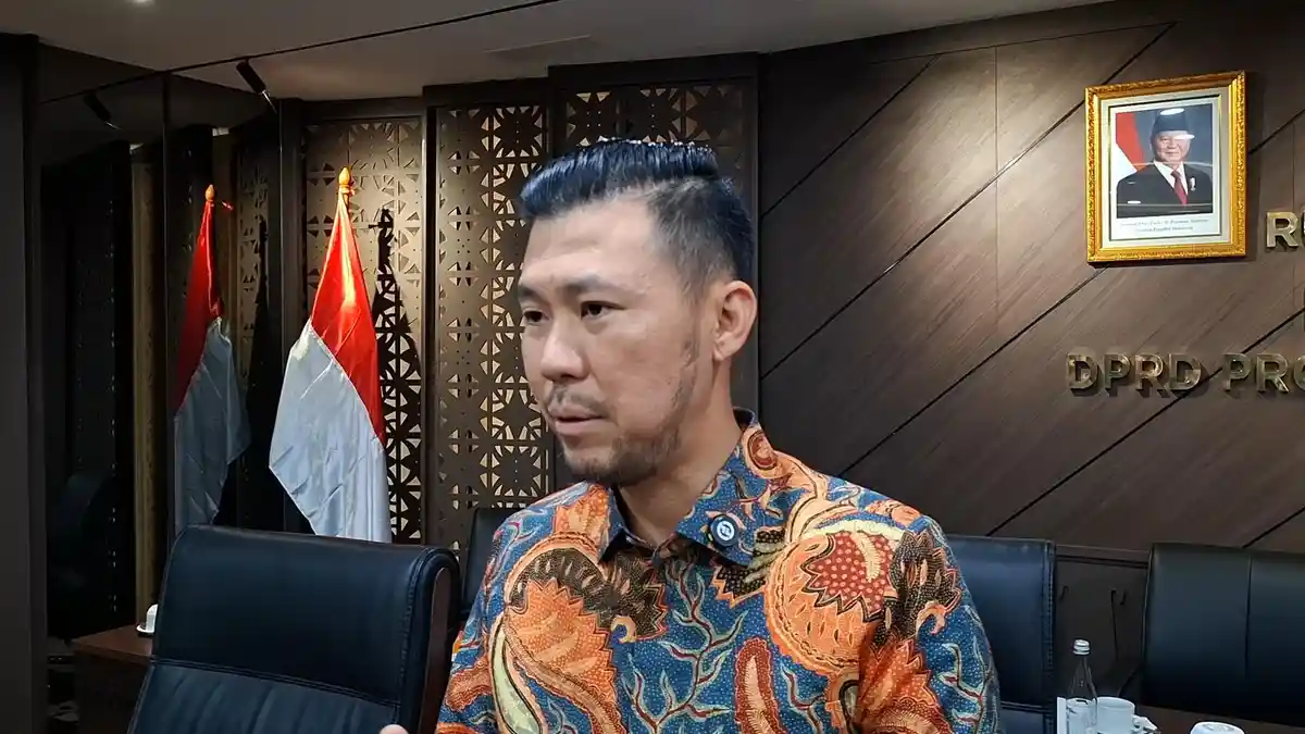 Pansus Parkir DPRD DKI soroti maraknya jukir liar di gerai minimarket yang meresahkan konsumen