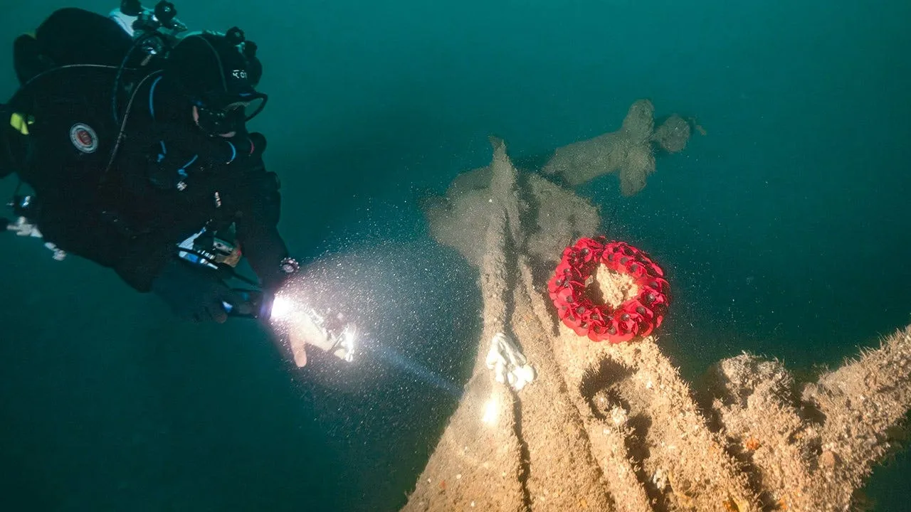 Bangkai kapal perang HMS Tiger di dasar laut setelah 118 tahun