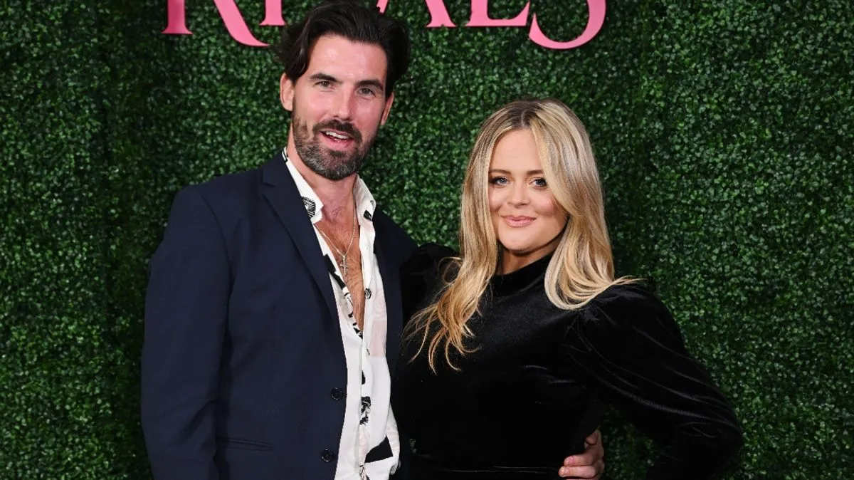 Pernikahan Emily Atack dan ilmuwan Alistair Garner di Inggris
