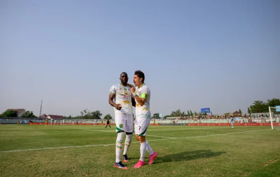 Persebaya curi satu poin di markas Bhayangkara FC dalam laga perdana Super League