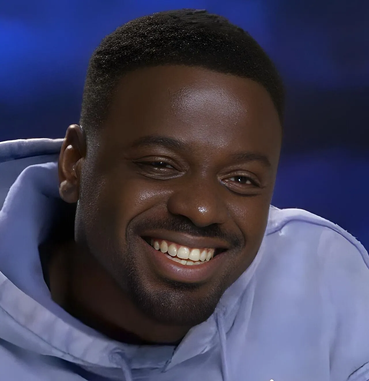 Daniel Kaluuya meraih kesuksesan besar di industri perfilman Hollywood dan meraih Piala Oscar
