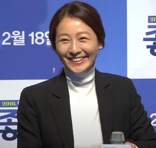Profil Lee Mi-yeon aktris senior berbakat asal Korea Selatan