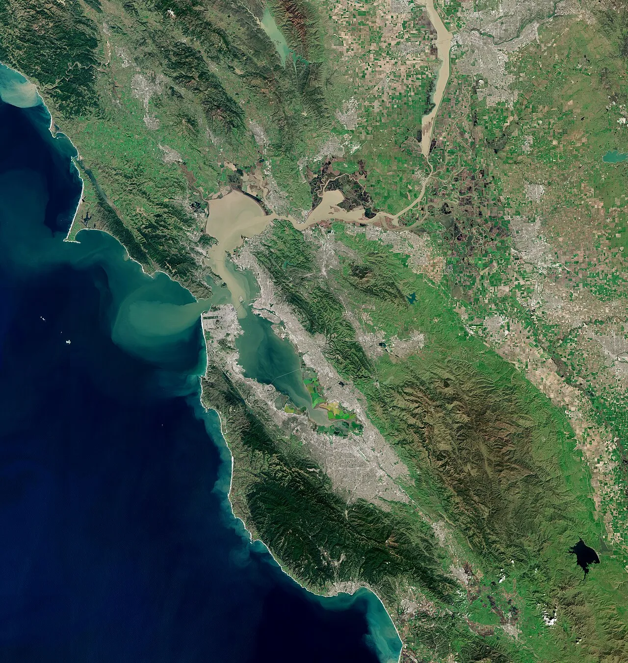 San Francisco Peninsula, wilayah geografis strategis di California yang memisahkan Teluk San Francisco dari Samudra Pasifik