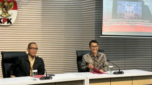 Rektor Unsoed Akhmad Sodiq resmi ditahan KPK sebagai tersangka korupsi penerimaan mahasiswa baru