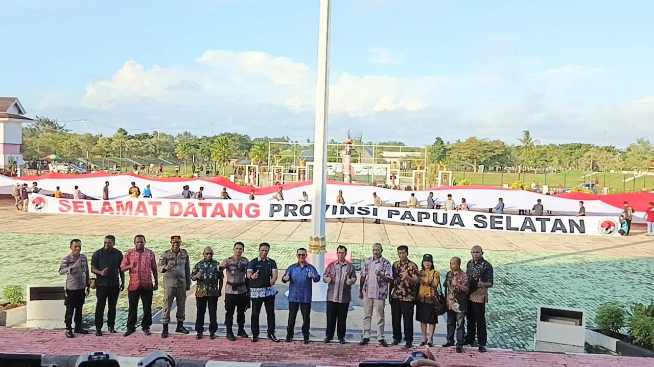 Kementerian Dalam Negeri menerima usulan pemekaran daerah dan CDOB di Indonesia