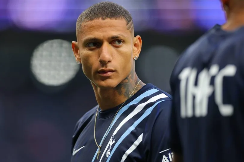 Roberto De Zerbi sebut Richarlison atur transfer sendiri di Tottenham Hotspur