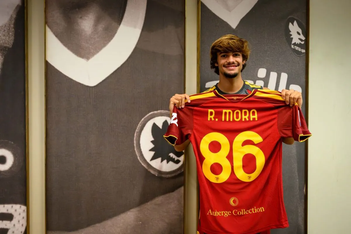 Rodrigo Mora resmi bergabung ke Roma dan siap berduet dengan Paulo Dybala