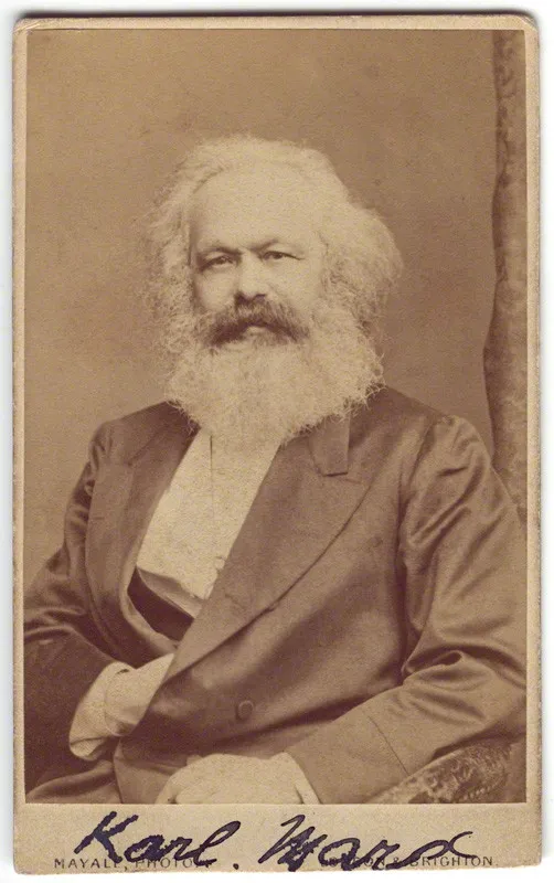 Konsep Opium of the people oleh Karl Marx merefleksikan peran agama dalam masyarakat