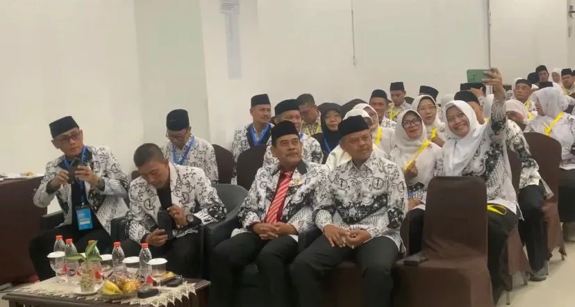DPRD dorong peningkatan kualitas guru swasta agar setara negeri jelang sekolah gratis Cilegon 2027