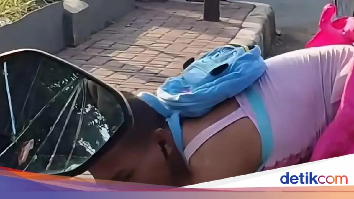 Streamer pria berbaju balet pink ditindak Satpol PP Bandung karena meresahkan
