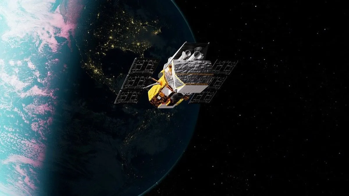Teleskop ruang angkasa Swift milik NASA bersiap jatuh tidak terkendali ke Bumi