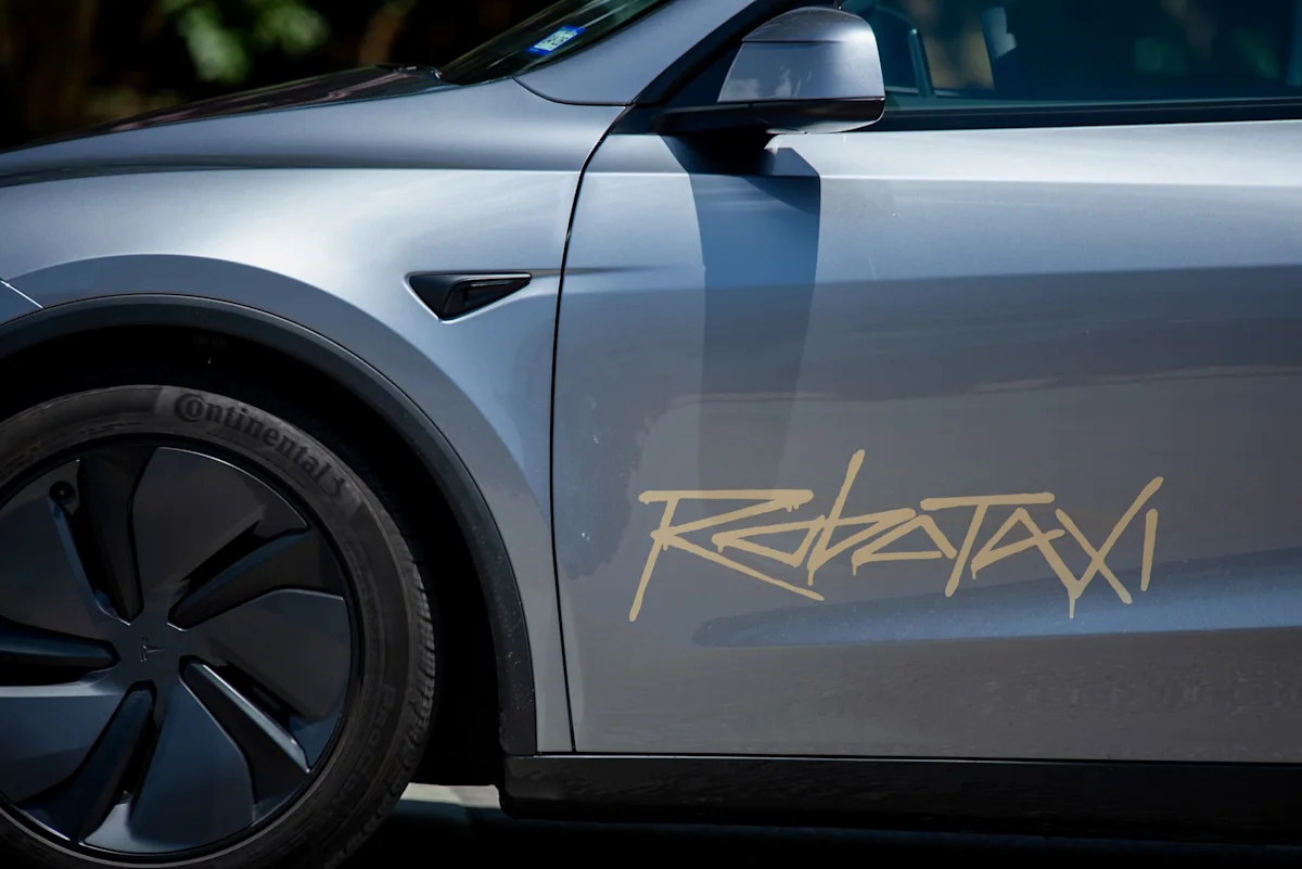 Tesla, Uber dan Waymo dapat izin operasikan ribuan robotaxi di Nevada