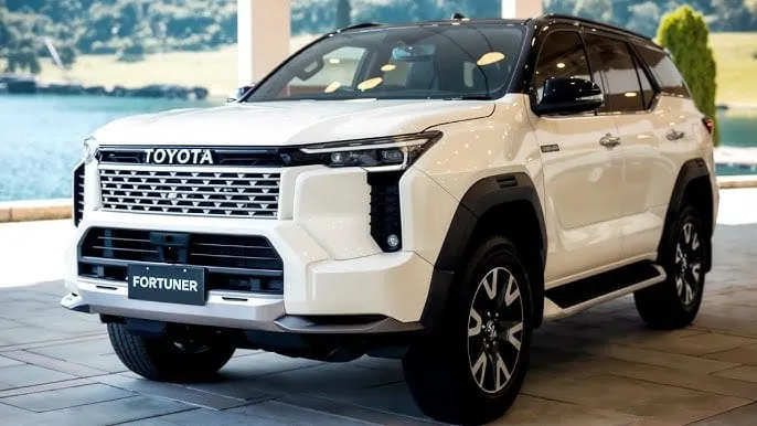Toyota Fortuner Hybrid 2026 hadirkan kombinasi ketangguhan SUV legendaris dan efisiensi bahan bakar tingkat tinggi