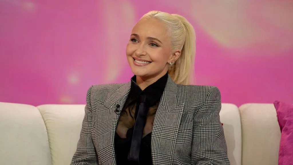 Hayden Panettiere di acara karpet merah Hollywood