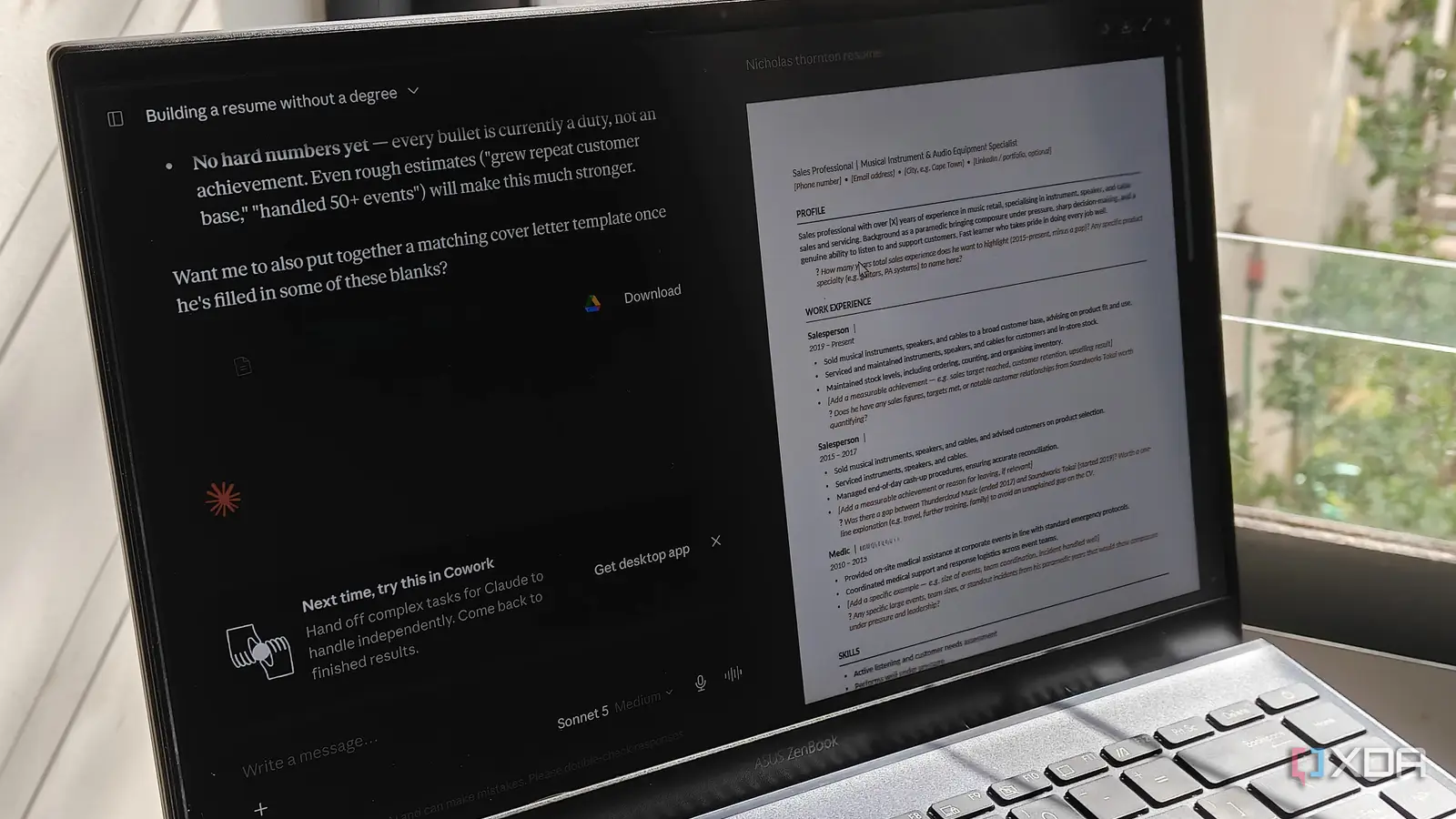 Uji coba perbandingan Claude, ChatGPT, dan Gemini untuk membuat resume kerja siap wawancara
