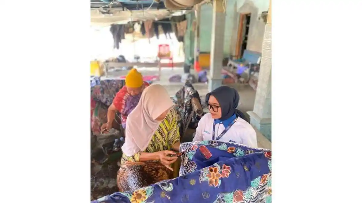 Kisah inspiratif usaha batik Carmidah bersama PNM yang sukses berikan penghasilan bagi puluhan warga