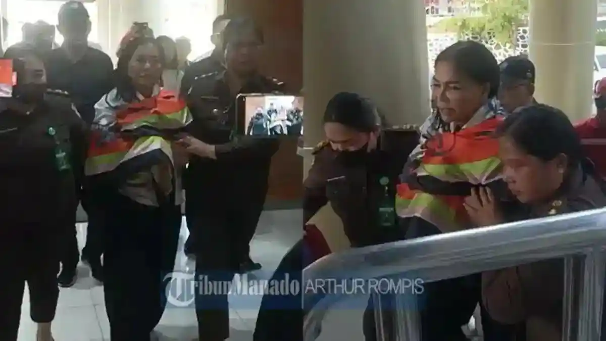 Mantan bupati minahasa utara vonnie anneke panambunan ditangkap di rumah sakit setelah buron dua tahun